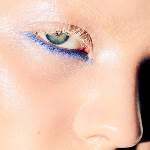 🔔Limited Edition🔔 Chanel Waterproof Eyeliner #82 BLEU ABYSSE - Picture 8 of 12